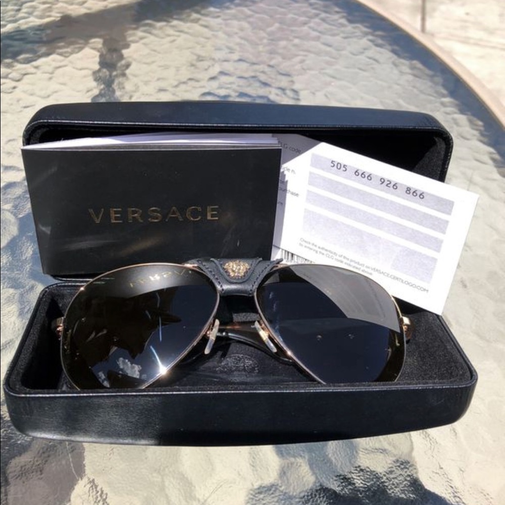 HAVANA ROCK ICON VERSACE’S - Picture 3 of 5